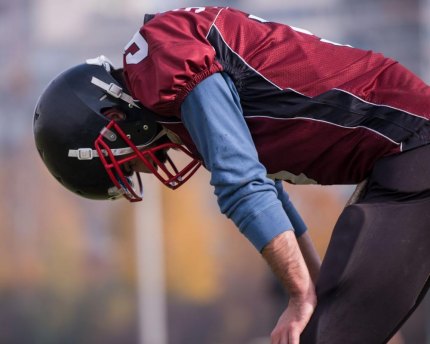Researchers study deaths of young athletes Heat stroke takes the lives of young athletes each year.
